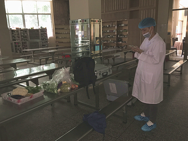 學(xué)校在龍華區(qū)食品安全專項檢測中項項達標(biāo)