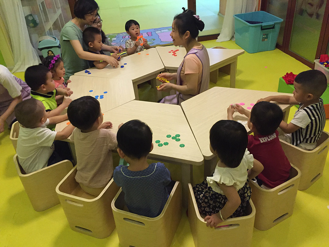 〈萬科第五園中心〉日?；顒右曨l，一起圍觀吧