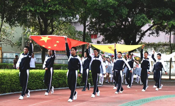 師生九月收獲滿滿，升旗儀式集體表彰